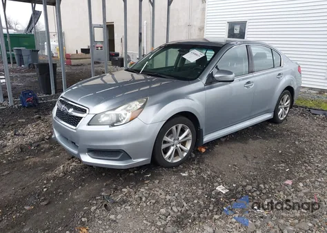 2013 Subaru Legacy 2.5I Premium из США, поврежденный, VIN 4S3BMBC61D3016589